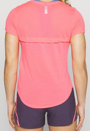 Camiseta básica - pink