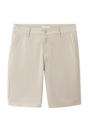 Shorts décontractés beiges à longueur genoux avec passants pour ceinture, bouton frontal, fermeture éclair et poches latérales, posés à plat sur un fond blanc.