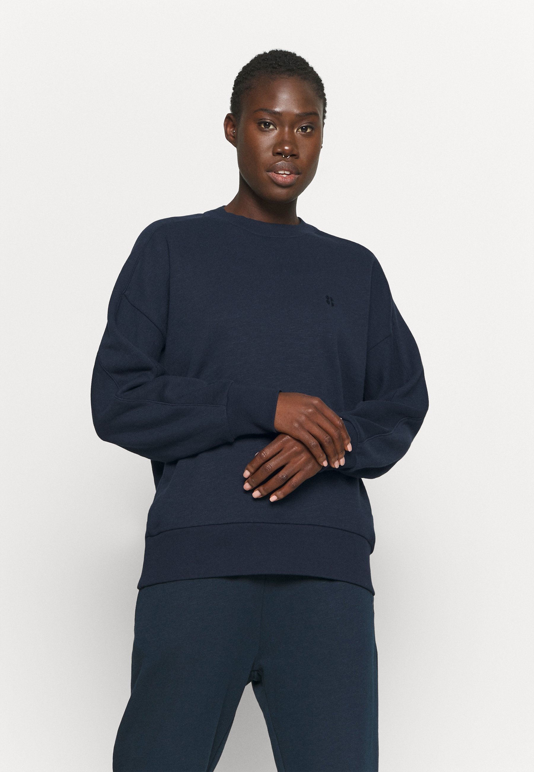 sweatshirt navy