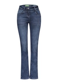 Jeans de mezclilla azul con un diseño de pierna recta, que cuentan con un cierre de cremallera, cinco bolsillos y un ligero desgaste en la tela.