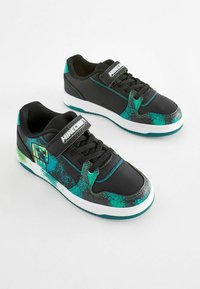 Next Sneakers - black green