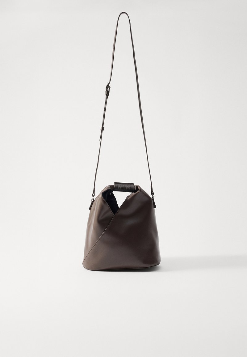 MM6 Maison Margiela - JAPANESE CROSSBODY BAG - Ručna torba - bracken, Povećaj