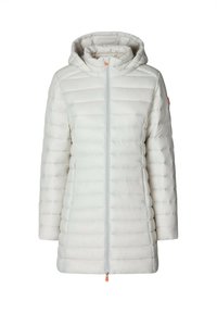 Giacca a soffietto bianca leggera con cappuccio aderente, trapuntatura orizzontale, cerniera frontale e dettaglio arancione sulla manica.