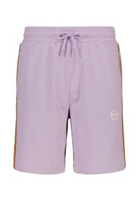 Shorts sportivi viola chiaro con una finitura texturizzata, vita elastica, cordoncino e strisce laterali arancioni a contrasto. Presentano un logo sulla gamba.