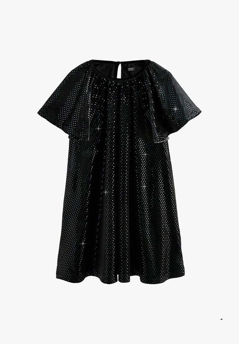 Mustmust kleit libisevate varrukatega, kaetud peegeldavate hõbedaste täppidega, luues sädeleva efekti.