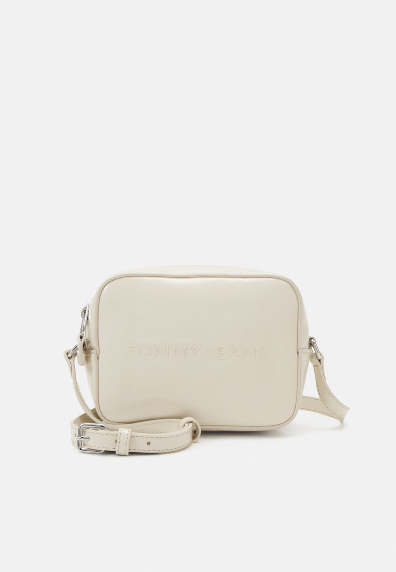 Tommy Jeans - MUST CAMERA BAG SEASONAL - Cross body bag - offwhite, Enlarge