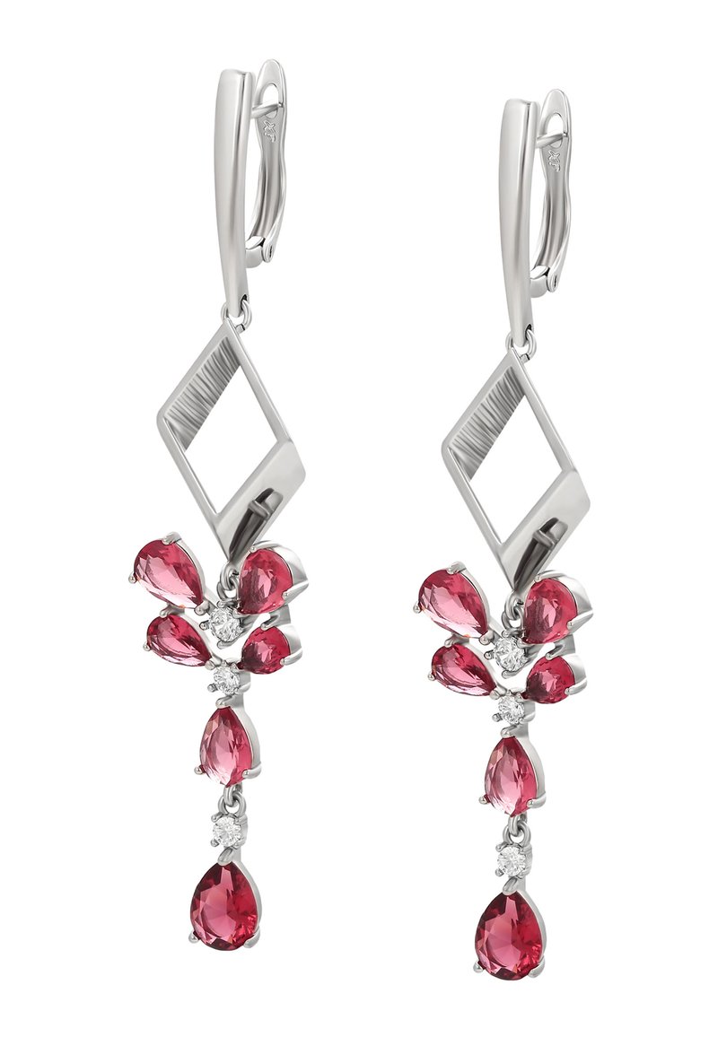 Strieborné náušnice so geometrickým dizajnom s akcentom v tvare diamantov, zdobené viacerými ružovými drahokamami a čírymi kameňmi.