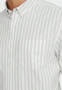 Only & Sons ONSALVARO STRIPE - Camicia - chinchilla