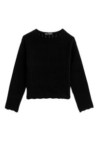 Czarny krótki sweter o fakturze wafelka, z długimi rękawami i okrągłym dekoltem. Materiał wydaje się miękki i lekki.