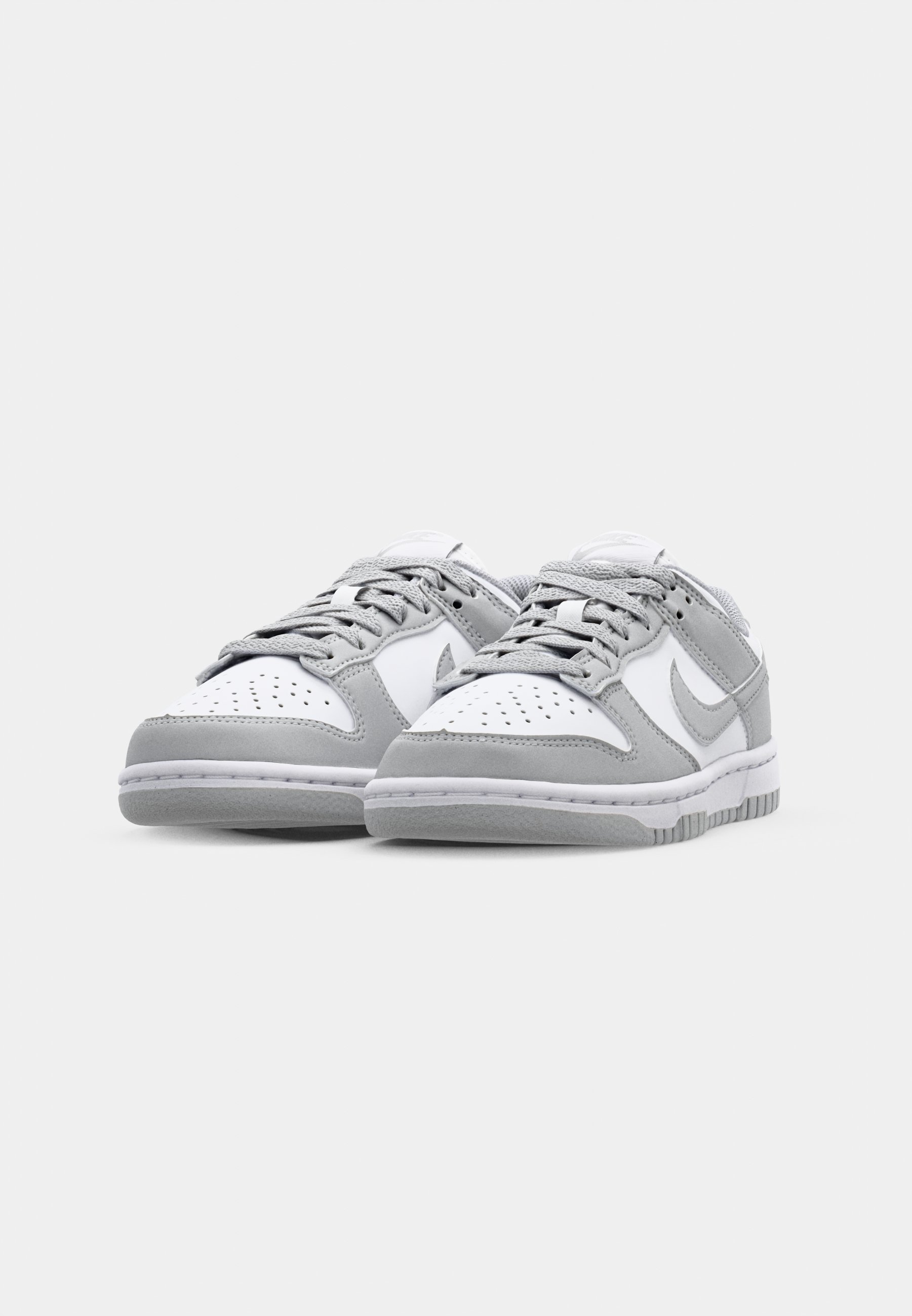 Nike Sportswear DUNK LOW NEXT NATURE - Sneakers low - white
