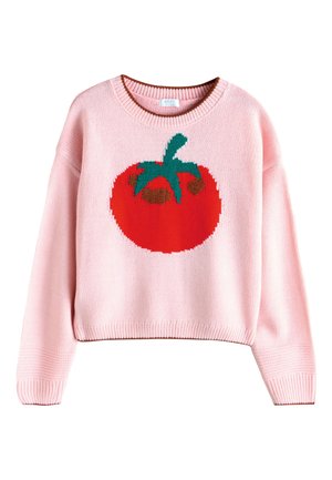 Jasnoróżowy sweter z długimi rękawami, z dużą czerwoną grafiką pomidora z zielonymi liśćmi z przodu.