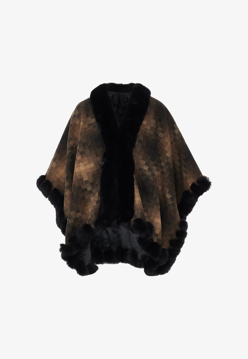 Brun och svart poncho med pälsdetaljer och ett pixelerat mönster, som har en svart krage och texturerade kanter, vilket ger en lagerliknande look.