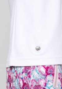 Daily Sports Triko s potiskem - white