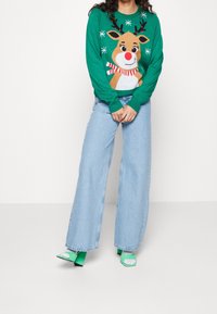 ONLY Stickad tröja - green