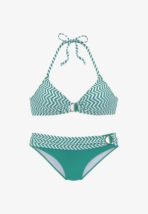 Grün-weiß gemustertes Bikini-Set mit Zickzackmuster, Neckholder-Top mit zentralem Verschluss und passenden Bikinihosen mit Schnalle am Bund.