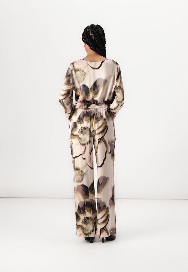 MILENA PANTS - Trousers - vanilla cream3