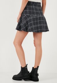 LELA REGULAR FIT - Minirok - dark grey