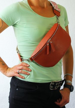 DrachenLeder Bum bag - orange, papaya