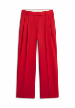 Pantalones rojos de cintura alta con piernas anchas, pliegues en la cintura, trabillas para cinturón y bolsillos laterales, extendidos sobre fondo blanco.