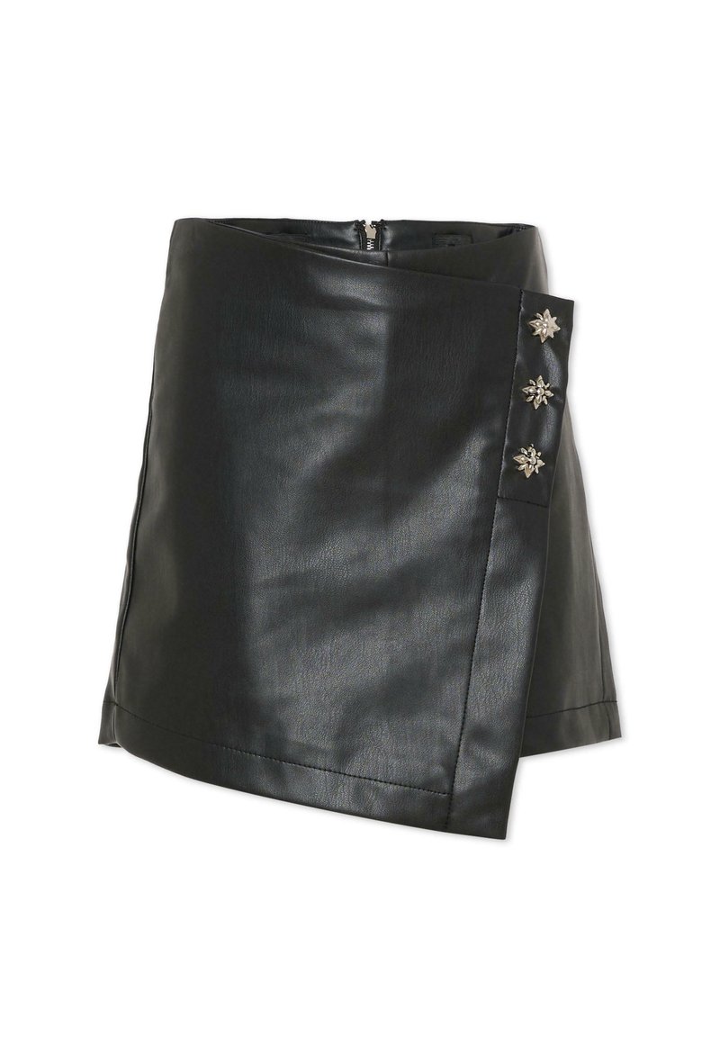 Czarna mini spódnica z ekologicznej skóry z przednią asymetryczną klapką i trzema srebrnymi kwiatowymi ozdobami po jednej stronie.
