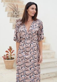 CHIC by Lirette KIMONO SLEEVE NOE - Maksimekko - roze