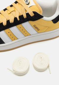 adidas Originals CAMPUS 00S UNISEX - Chaussures de skate - oat/footwear white/core black