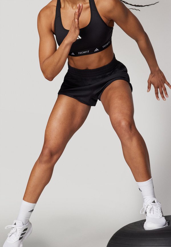 PACER ALL GYM SEASONAL RIBBED HIGH-RISE TONAL 3-STRIPES - Sports shorts2