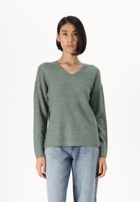 ONLY Tall ONLCAMILLA TALL - Strickpullover - laurel wreath
