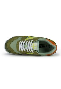 MUNICH MINI GOAL SS24 - Zapatillas de entrenamiento - caqui