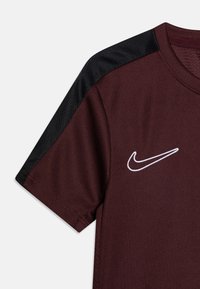 Nike Performance DF UNISEX - Spordi T-särk - burgundy crush/black/white
