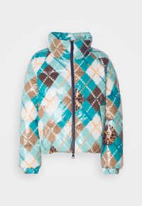 Kantet pufferjakke i teal, brun og hvidt argyle-mønster med leoparddetaljer. Har en høj krave og frontlynlås. Elastiske manchetter.