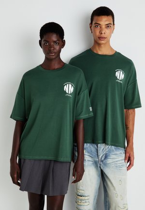 NMMOCCA UNISEX - T-shirt imprimé - cilantro