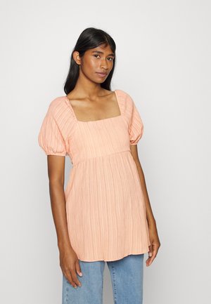 BABYDOLL WITH PUFF SLEEVES SMOCKED BACK PANEL - Blusa - peach