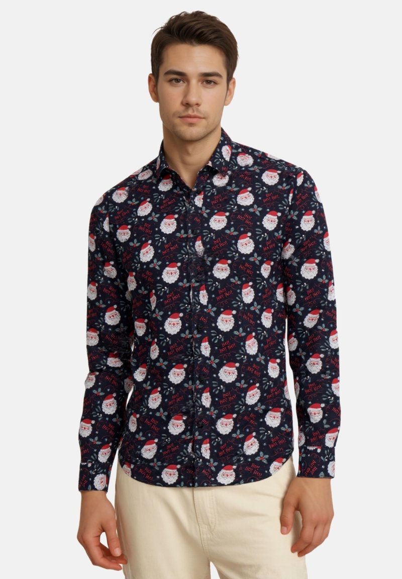 Knopfleiste Hemd in Dunkelblau mit einem Druck von Weihnachtsmann-Gesichtern, roten Texten und grünen Akzenten. Weicher Stoff mit einer taillierten Passform.