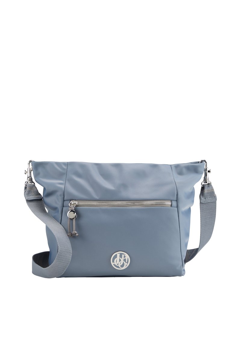 Borsa a tracolla in nylon blu con tasca anteriore con zip, tracolla grigia regolabile e accentuazione con logo metallico circolare. Texture liscia e resistente all'acqua.