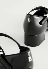 Baker by Ted Baker - Sandały