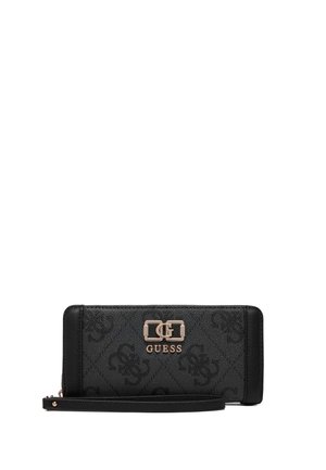Pochette-bracelet Guess noire avec motifs de logo en relief et emblème Guess en métal doré sur le devant, dotée d'une lanière de poignet sur le côté gauche.