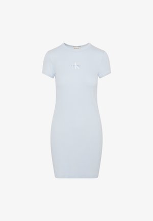 Jasnoniebieska, dopasowana mini sukienka z krótkim rękawem, okrągłym dekoltem i małym białym logo Calvin Klein na piersi.