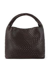 Borsa a mano in pelle intrecciata di colore marrone scuro con manico arrotondato e superficie texturizzata. Presenta una forma morbida e reclinata e un design senza cuciture.