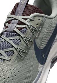 Nike Performance REACTX PEGASUS 5 - Trail running shoes - jade horizon/armory navy/cement grey/phantom/burgundy crush/bronzine
