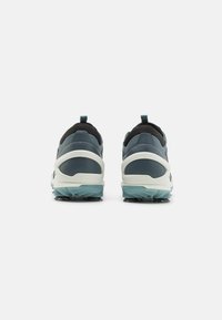ECCO BIOM TOUR - Golfa apavi - pavement