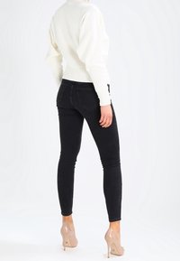 New Look Vaqueros slim fit - black