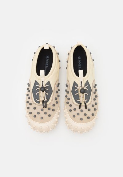 Sunnei 1000CHIODI UNISEX - Tossud - off white