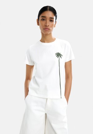 - T-shirt z nadrukiem