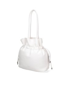 Borsa a sacco in pelle bianca con un top arricciato, texture liscia e due manici lunghi. Presenta un branding minimale sul lato.