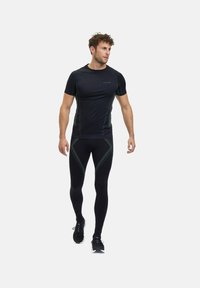 FALKE RUNNING WARM - Base layer - black