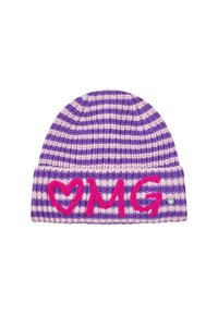 Strickmütze in lila und rosa Streifen. Mit "OMG" in fetter pinker Schrift und einem Herzdetail. Weiche Textur mit umgeschlagenem Saum.