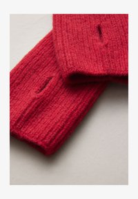 Non selezionato, red