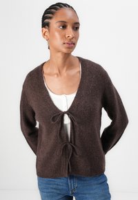 TOM TAILOR DENIM COZY CARDIGAN WITH BOW DETAIL - Kardigán - soft chocolate brown