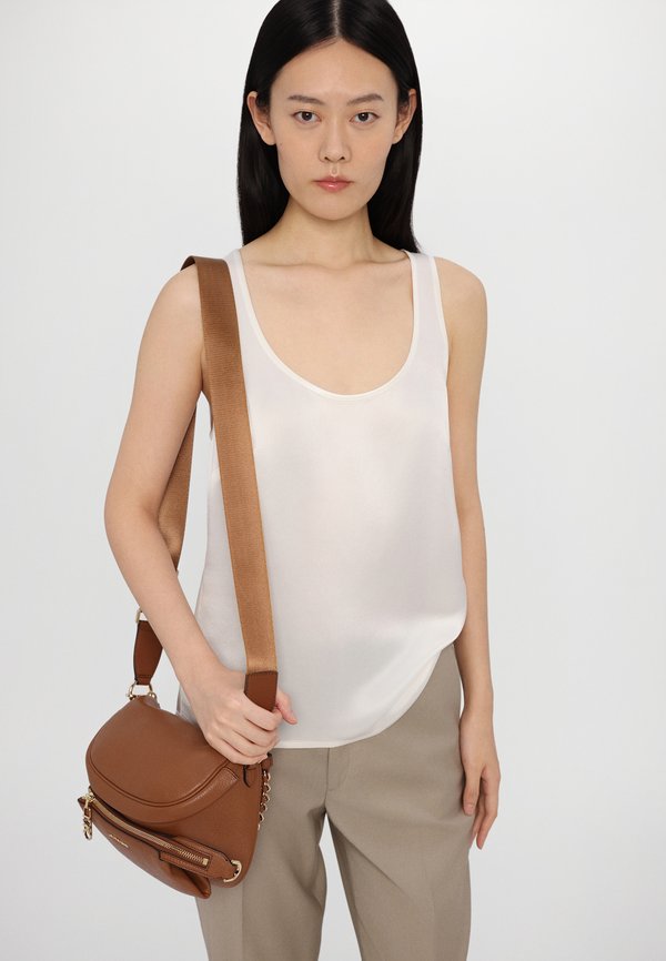 ALEOS - Top - champagne2